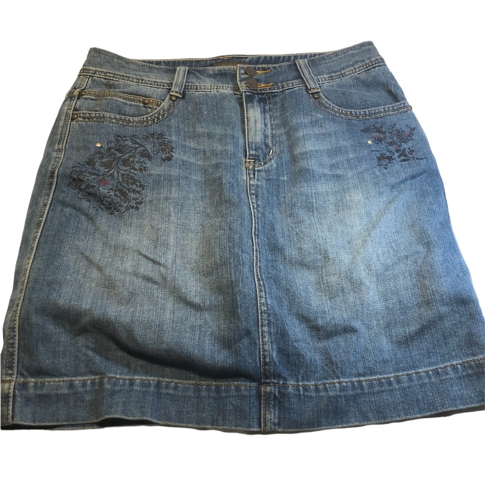 Denver Hayes Denim Skort Size 6 front pockets
